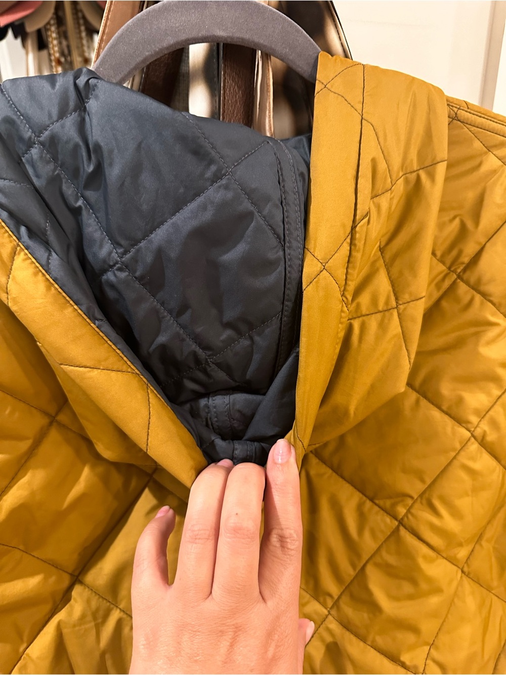 PATAGONIA DIAMOND QUILT MENS JACKET - Picture 16 of 16
